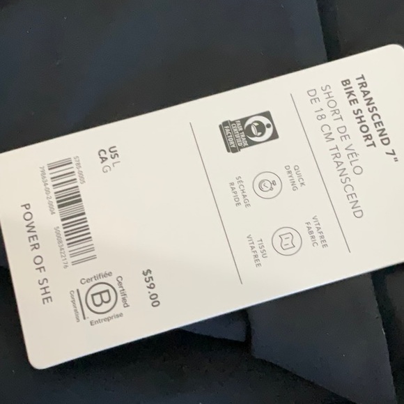 NWT Athleta Transcend 7" Short in Black - Picture 10 of 12